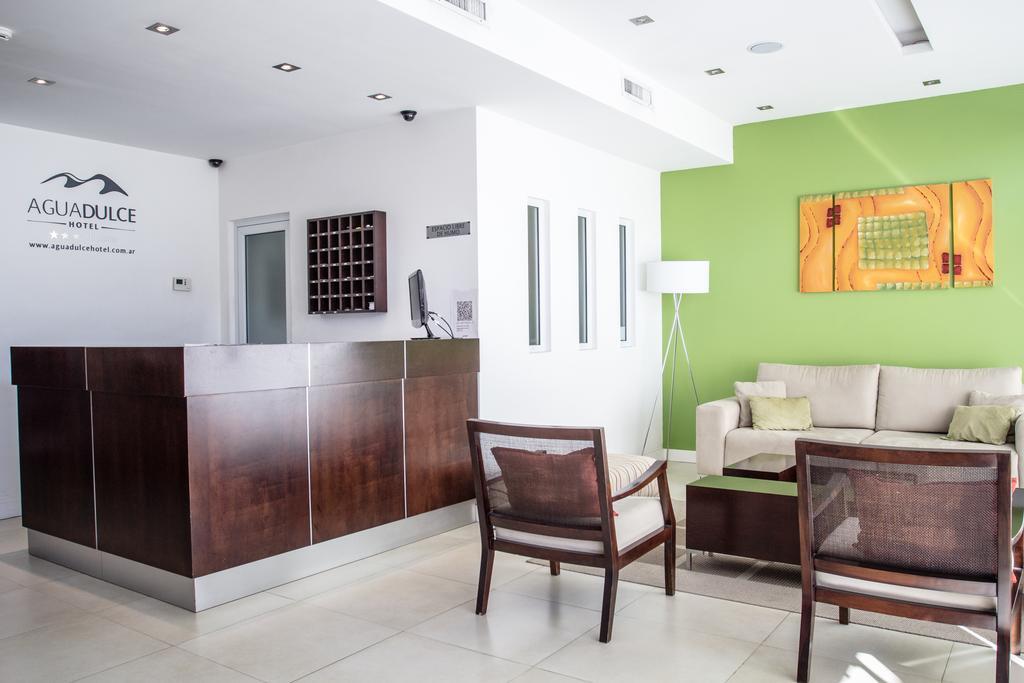 Agua Dulce Hotel Tandil Eksteriør bilde