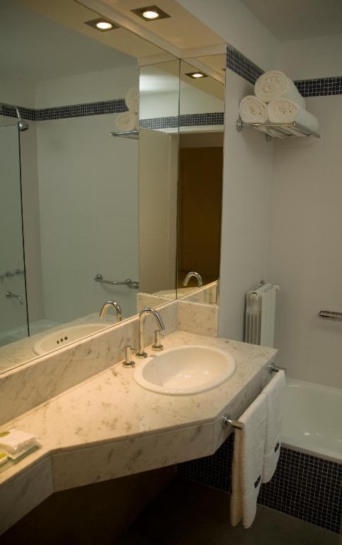 Agua Dulce Hotel Tandil Eksteriør bilde